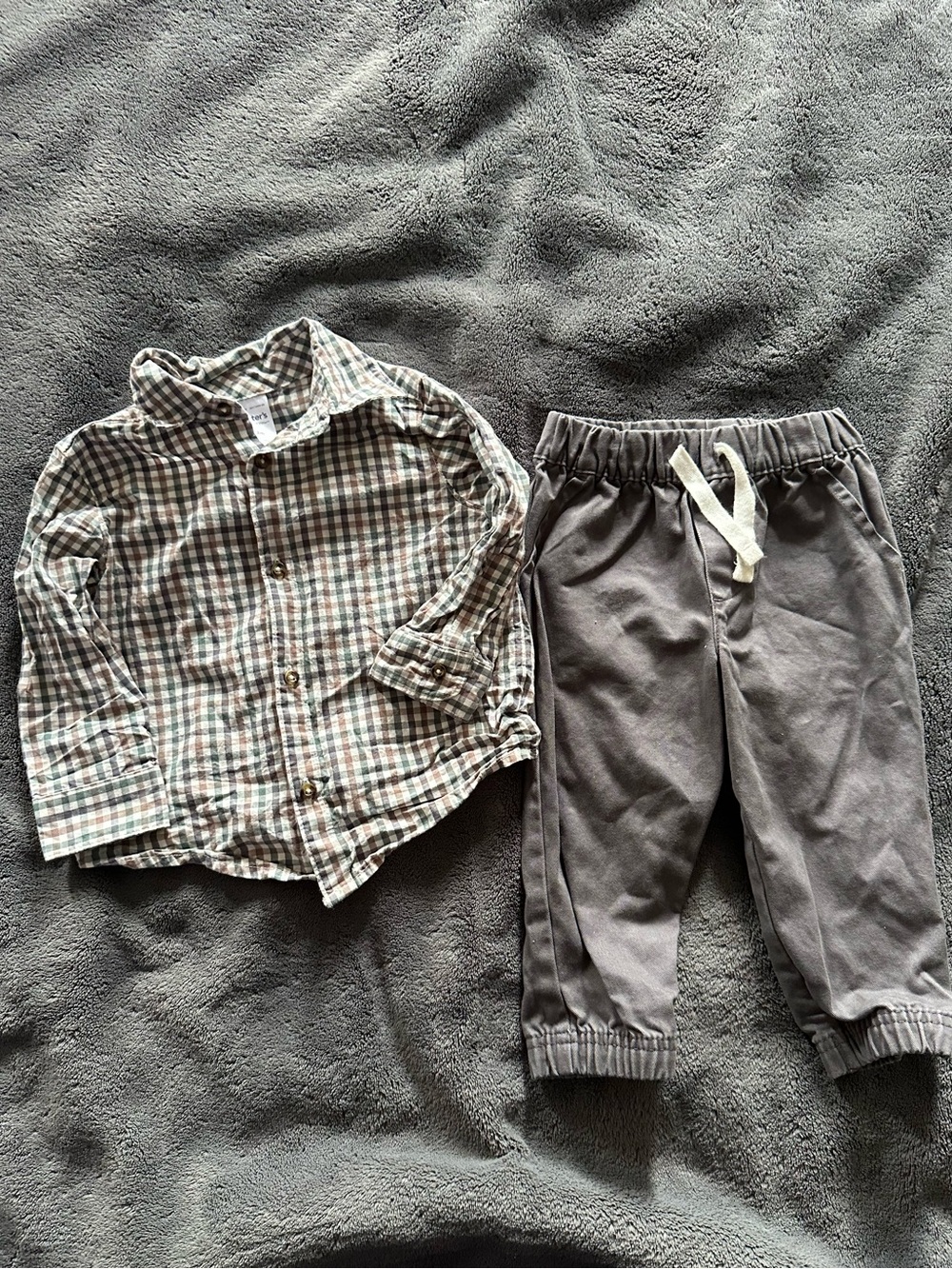 Carter’s baby boy Gray Plaid Button-Up Shirt & grey pants outfit